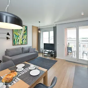 https://old-town-view-aon-apartments-with-balcony.gdanskhotel.org